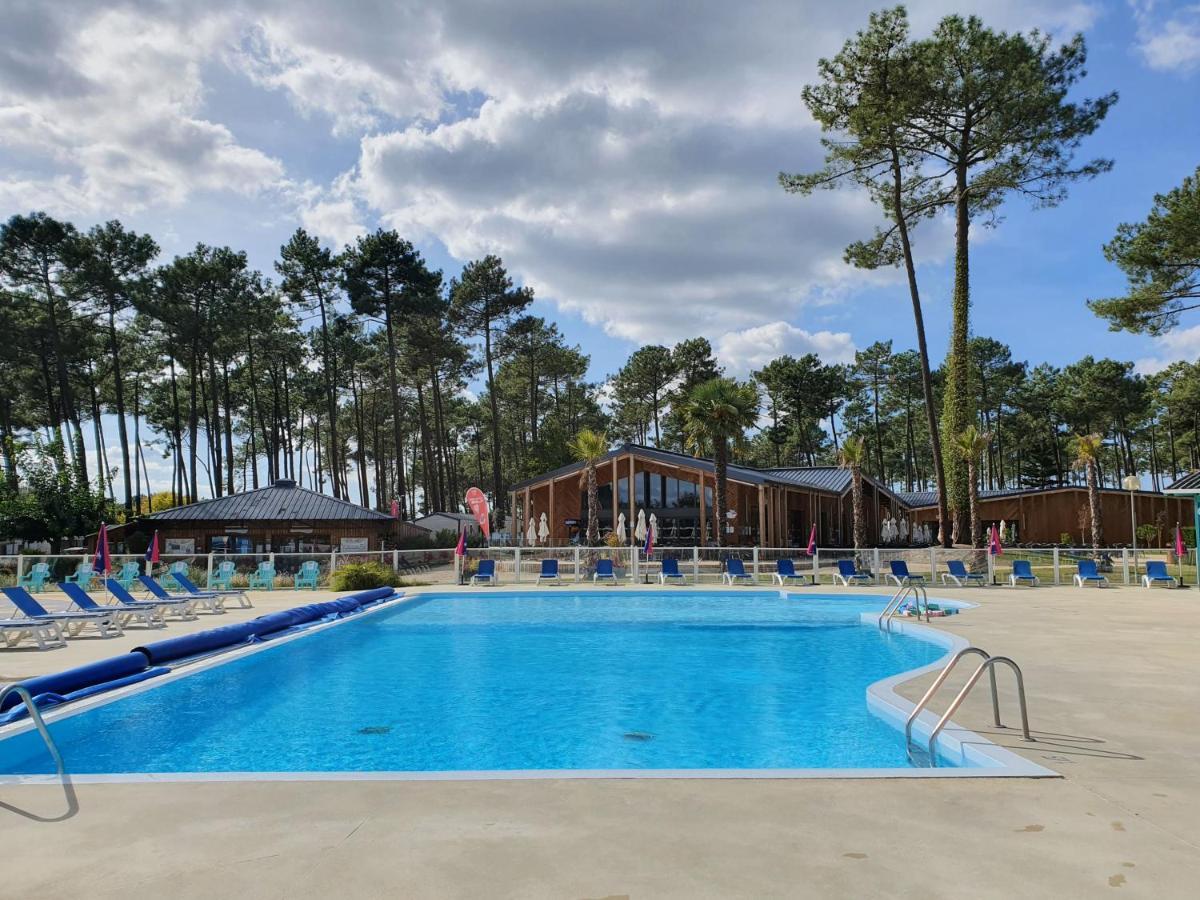 Bahiana Hotel Saint-Julien-en-Born Eksteriør billede
